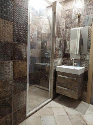 Dr Becsey Luxury Apartman Bekescsaba Exterior photo