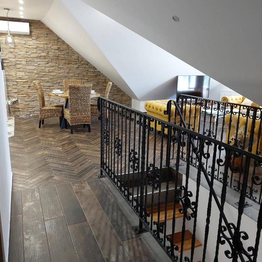 Dr Becsey Luxury Apartman Bekescsaba Exterior photo
