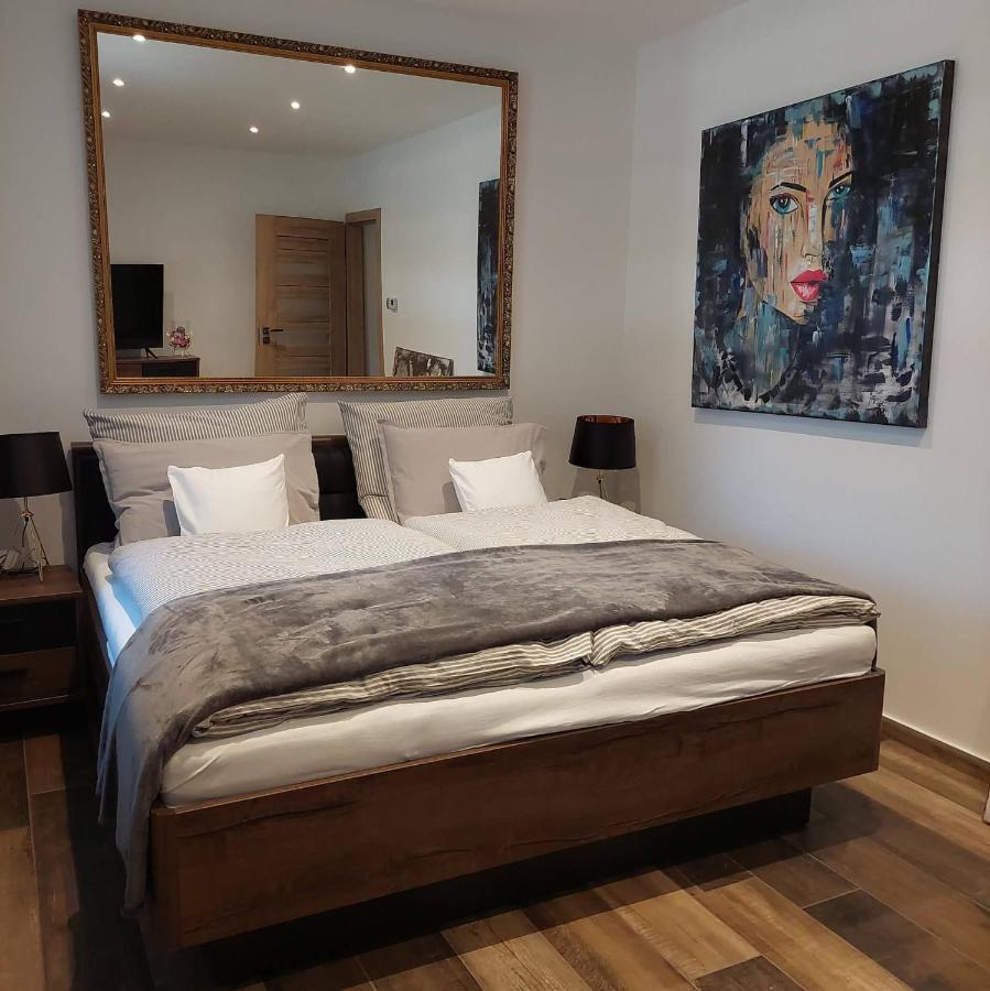 Dr Becsey Luxury Apartman Bekescsaba Exterior photo